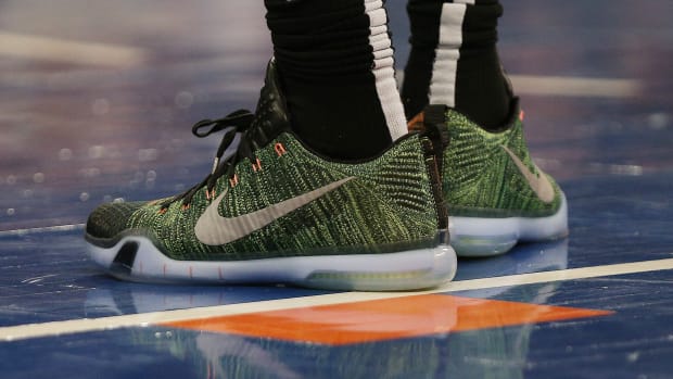 Chicago Bulls forward DeMar DeRozan wearing the Nike Kobe 10 Elite Premium HTM 'Race Car' Milan Exclusive